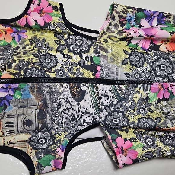 Just Love Vibrant Floral and Architectural Mini Dress - Picture 4 of 6